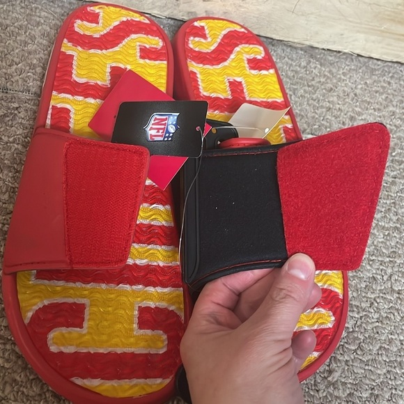 NFL KC Chiefs size XL (13-14) Red and Yellow Slide Sandals with Velcro Top - Picture 4 of 9